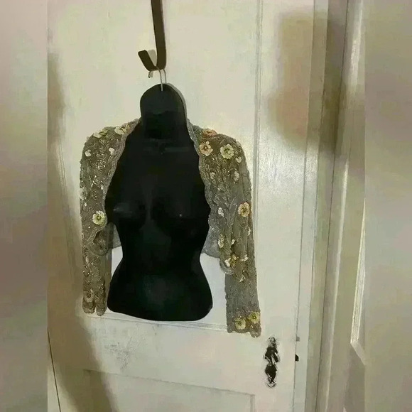 Moyna ~ intricate beaded formal sleeve jacket size M - Picture 5 of 16